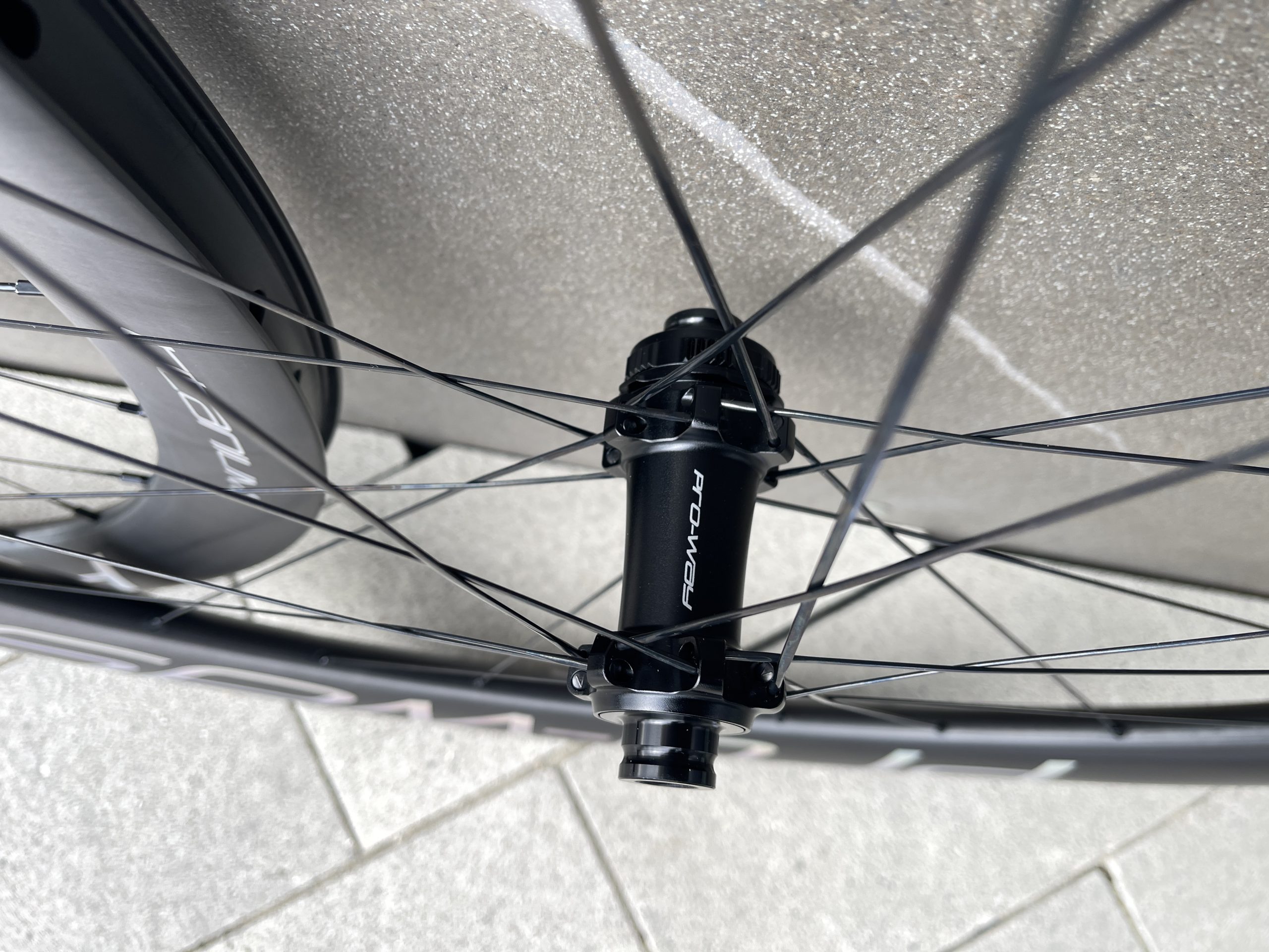 (GW) NEW 2025! Koła karbonowe PRO-WAY NEW TITANIUM 50mm RAINBOW 🌈 Ultralight Ratchet 36T waga od 1350g! - obrazek 3