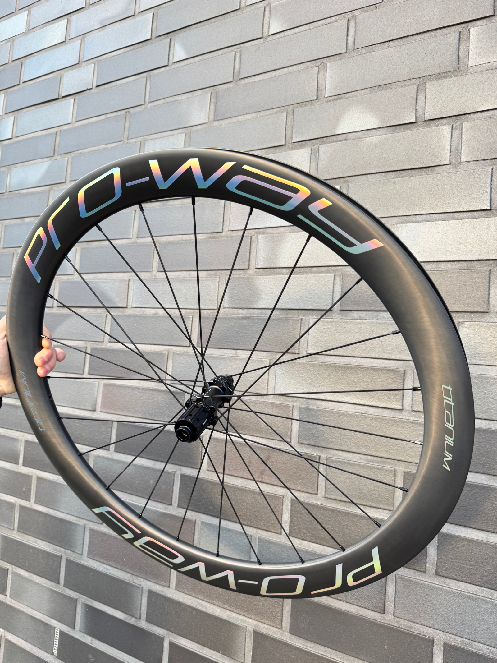 Koła karbonowe PRO-WAY NEW TITANIUM 50mm RAINBOW 🌈 Ultralight Ratchet 36T waga od 1350g! - obrazek 2